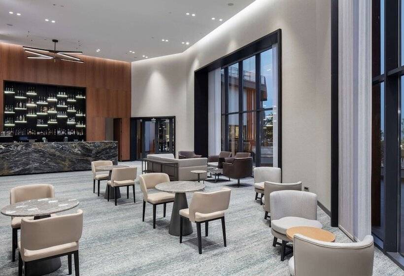 هتل Doubletree By Hilton Canakkale