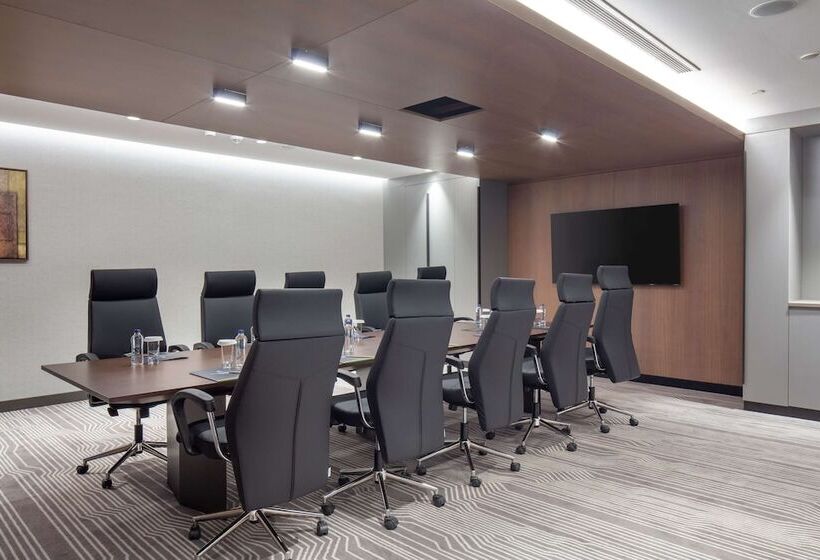 هتل Doubletree By Hilton Canakkale