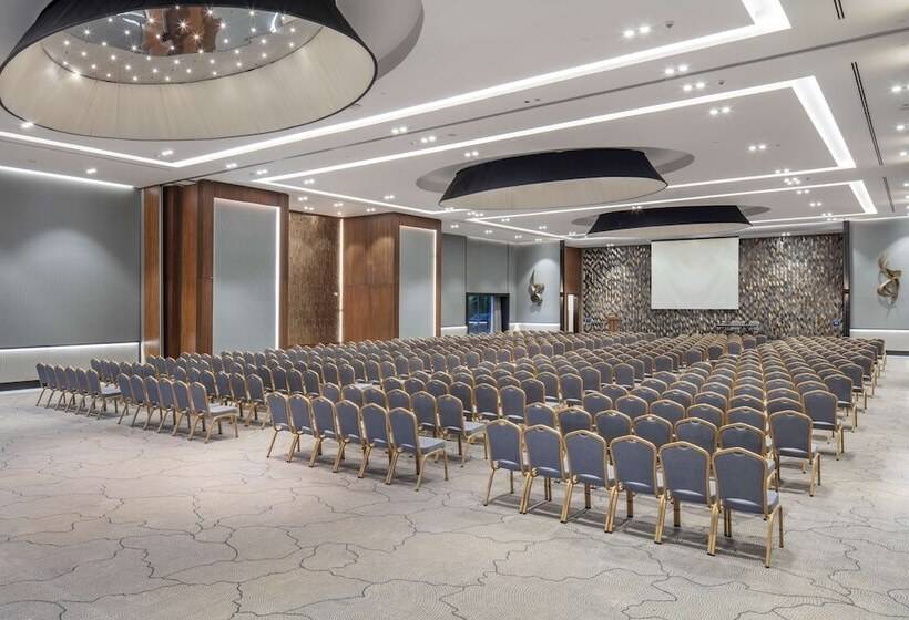 هتل Doubletree By Hilton Canakkale
