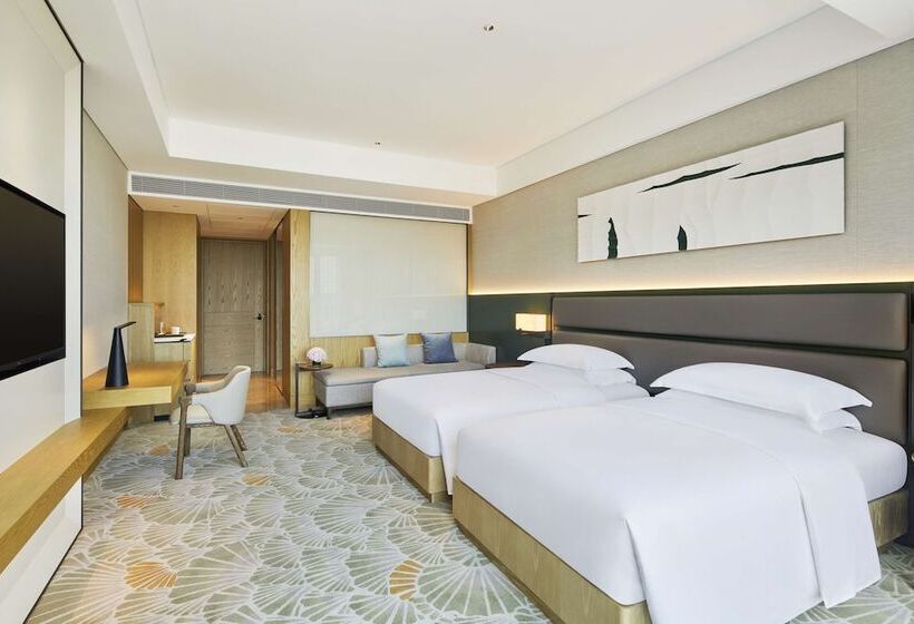 Отель Doubletree By Hilton Ya'an