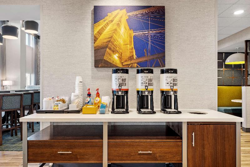 호텔 Hampton Inn & Suites Cincinnati West