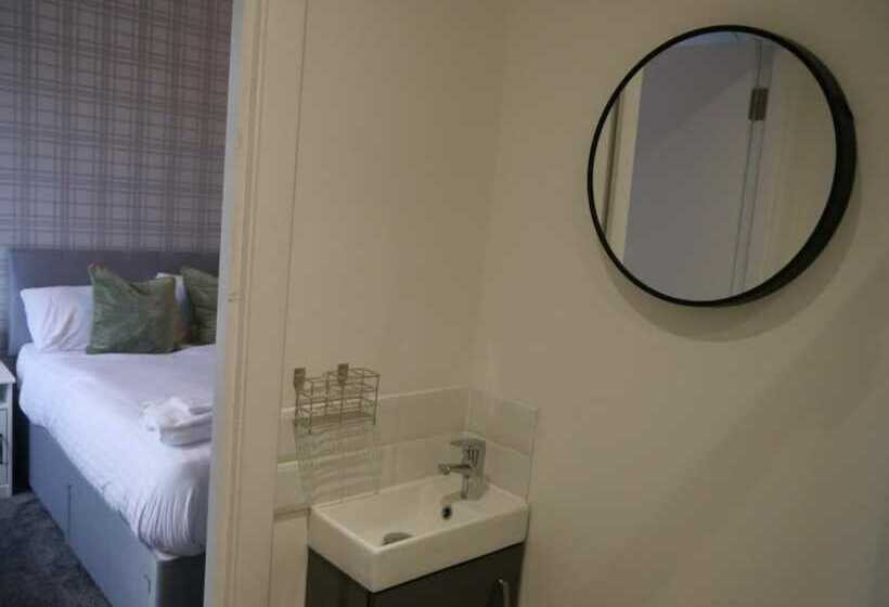 فندق صغير Caledonian Rooms