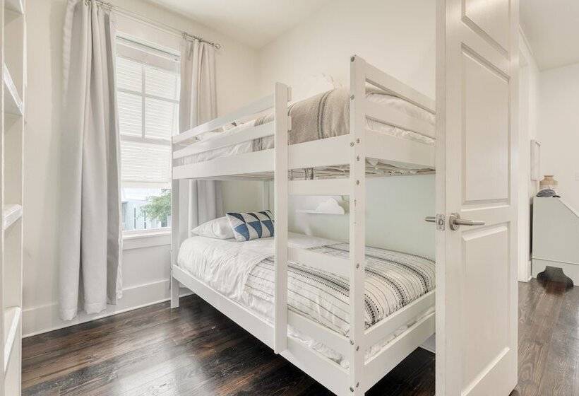 Hiker House By Avantstay Beachy 4br W Communal Pool Porch