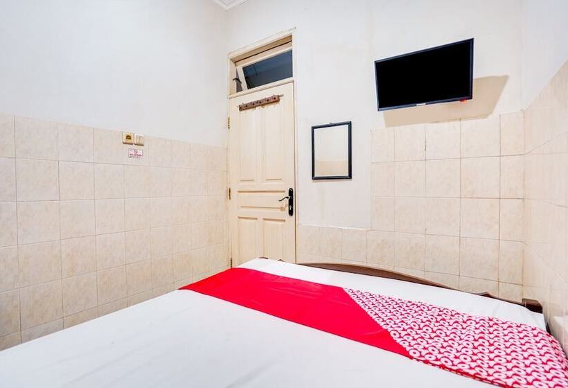 هتل Oyo 91511 Ampel Residence Syariah