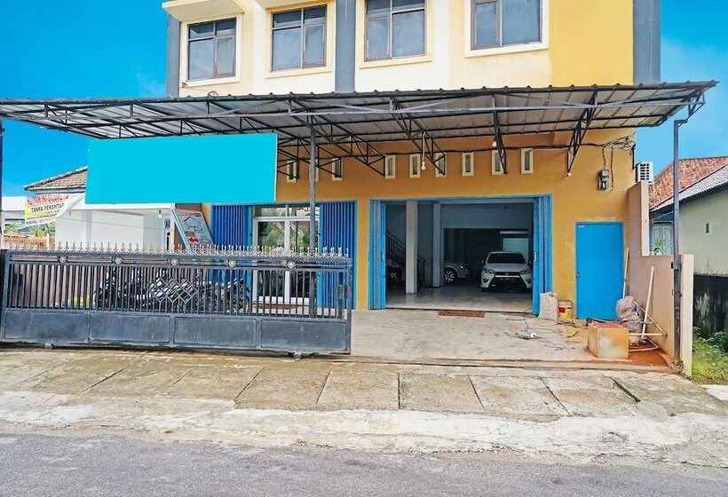 호텔 Oyo 91559 Kost Bangau Syariah