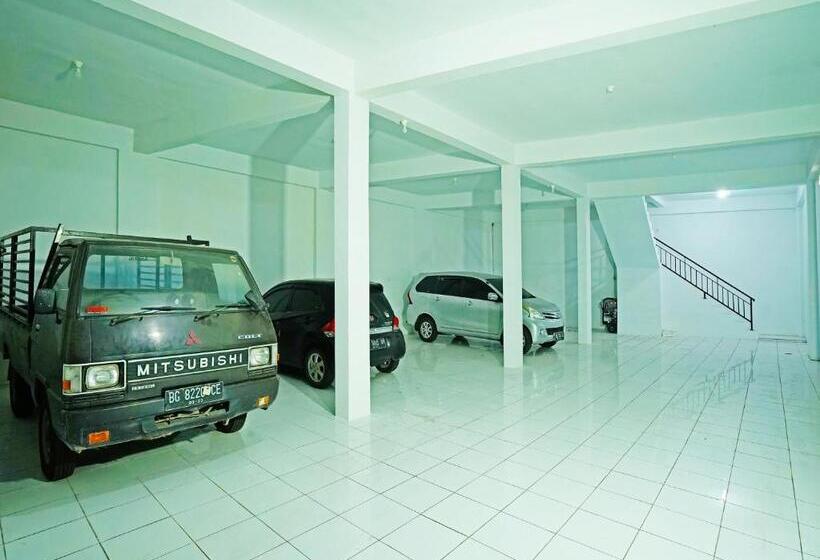 호텔 Oyo 91559 Kost Bangau Syariah