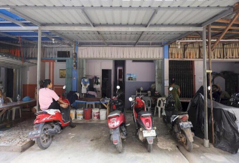 هتل Spot On 93276 Fendi 2 Homestay Syariah