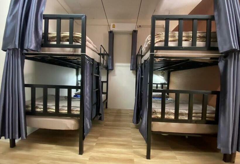 Sweed Dee Hostel