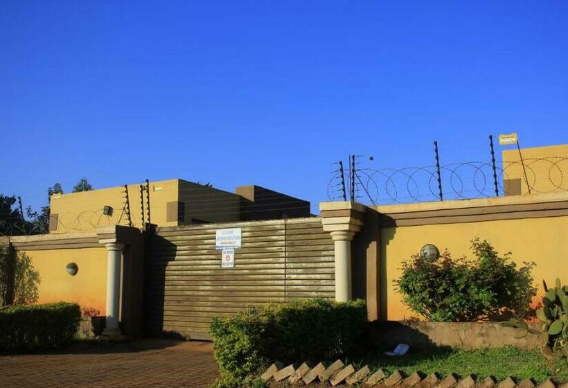 مبيت وإفطار Mutshinyalo Residence
