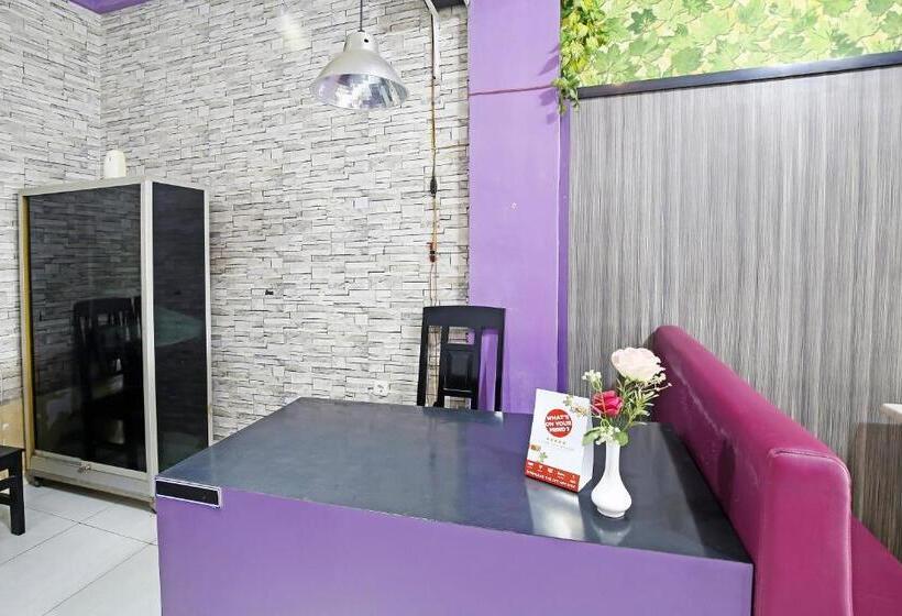 هتل Collection O 91449 Griya Ampenan Residence