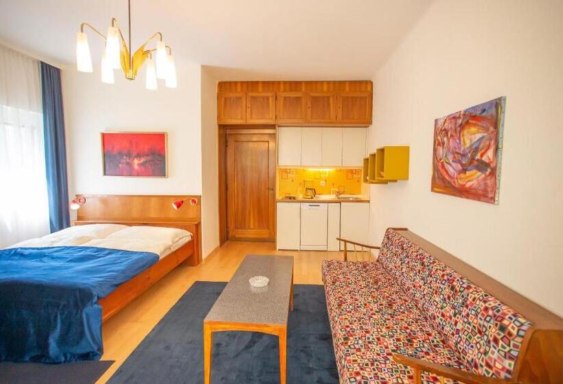 پانسیون Villa Gabriela