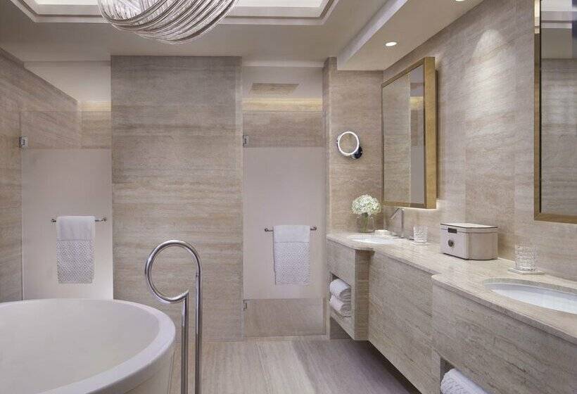 هتل The St. Regis Jakarta