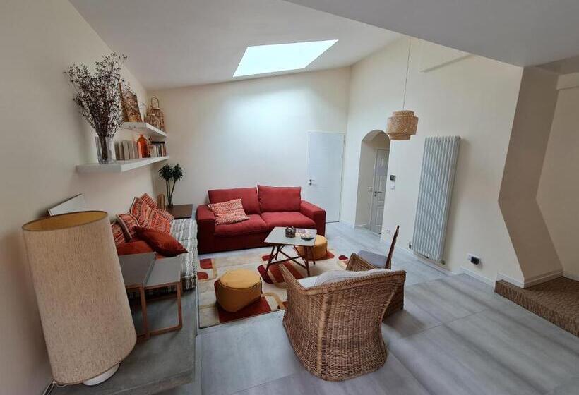 پانسیون Le Saint Christophe   Mairie D Aubervilliers Ligne 12