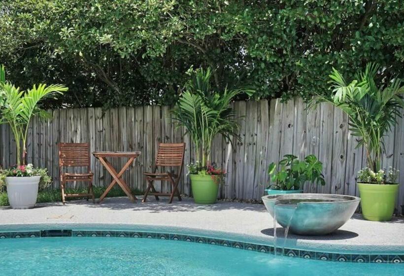 Tropical Beach Bungalow With Private Heated Pool