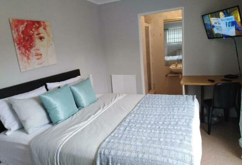 צימר Cottage On Clarke