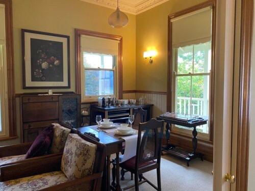 Отель Lottie’s Bed & Breakfast At Fielderberry Farm