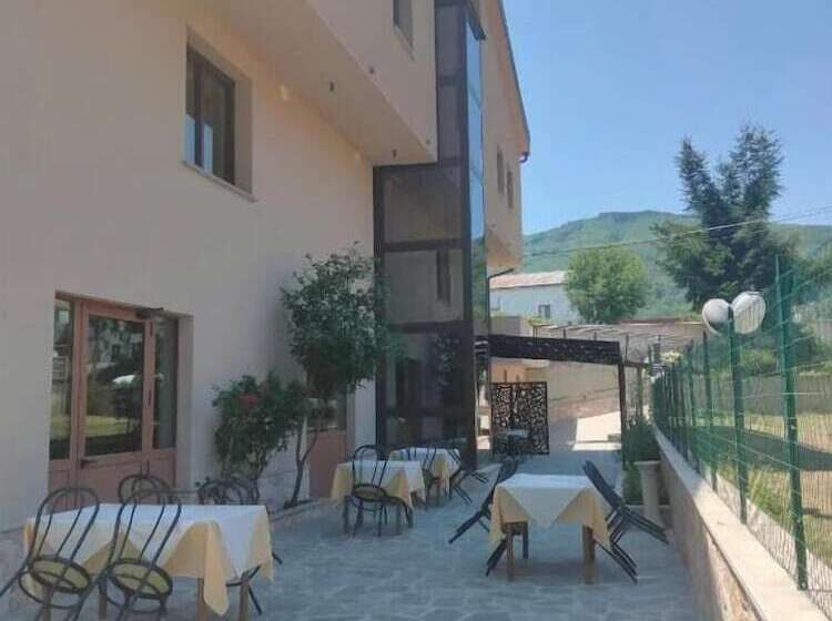 فندق Ristorante Caligiuri