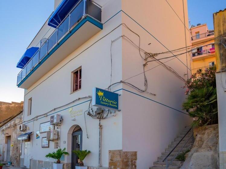 تختخواب و صبحانه Vittoria Luxury Rooms