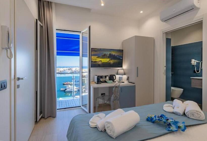 تختخواب و صبحانه Vittoria Luxury Rooms