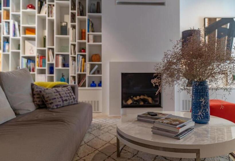 پانسیون Marcelle En Camargue