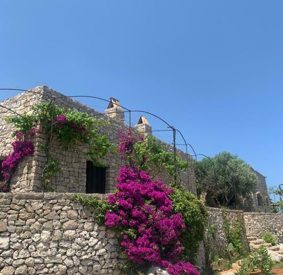 민박 Licucuruzzi Suites & Trulli