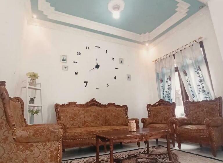 Godieng Villa