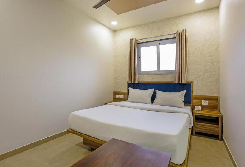 Отель Sai Sagar Lodging & Boarding