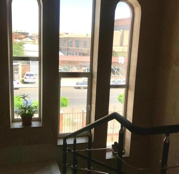 پانسیون Najaryan’s Family Guest House
