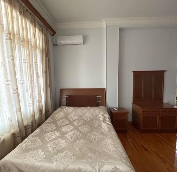 پانسیون Najaryan’s Family Guest House