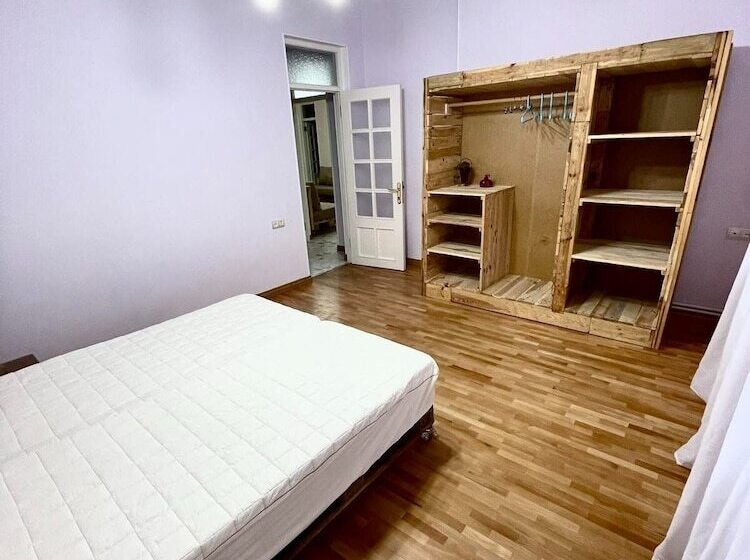 پانسیون Najaryan’s Family Guest House