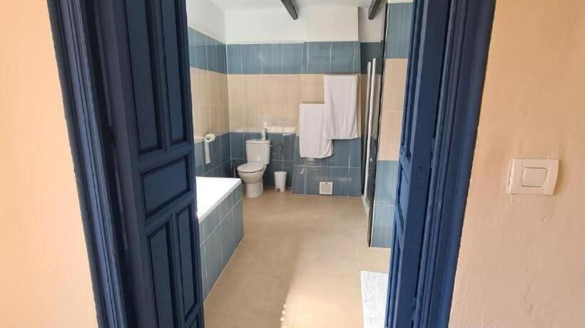 مبيت وإفطار Casa El Castano