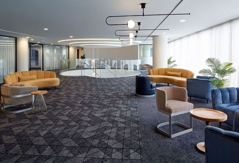 هتل Courtyard By Marriott Montreal Midtown