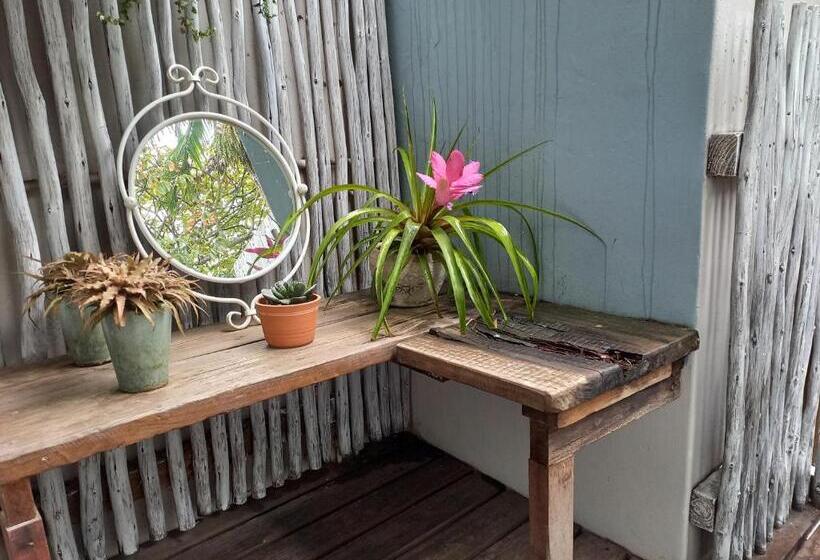 Пансион Driftwood Suite, Villa Roc Guesthouse, Salt Rock Ballito, No Loadshedding