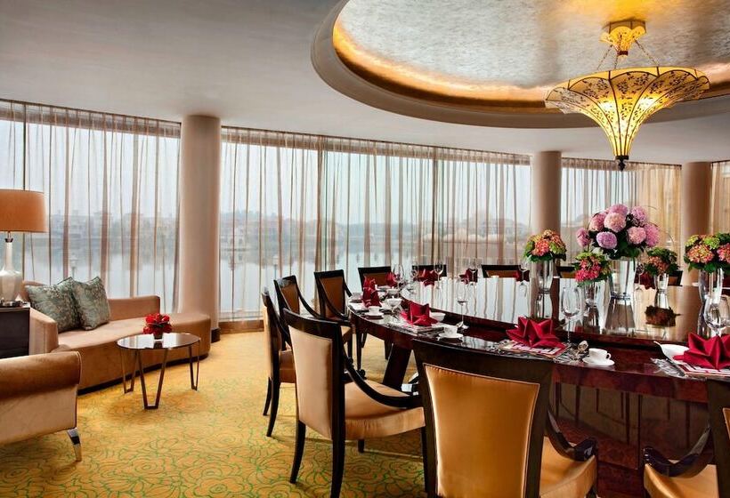 Sheraton Qingyuan Lion Lake Resort