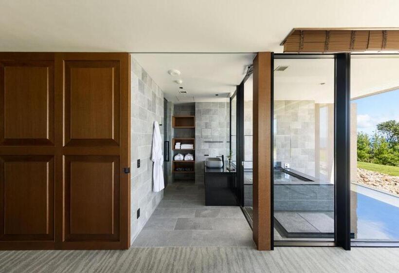 Otel Goto Retreat By Onko Chishin