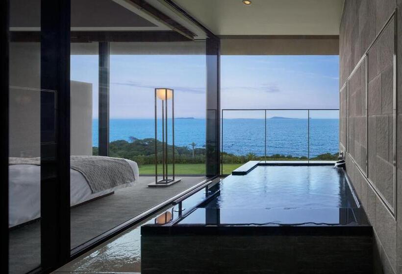 Otel Goto Retreat By Onko Chishin