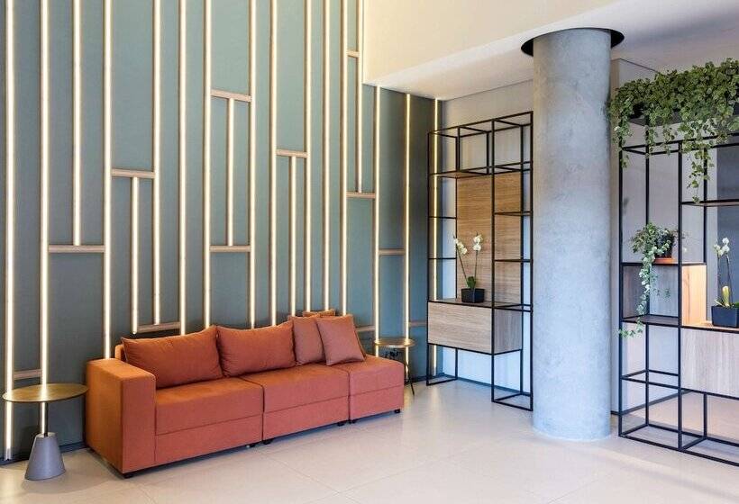 Отель Ibis Botucatu