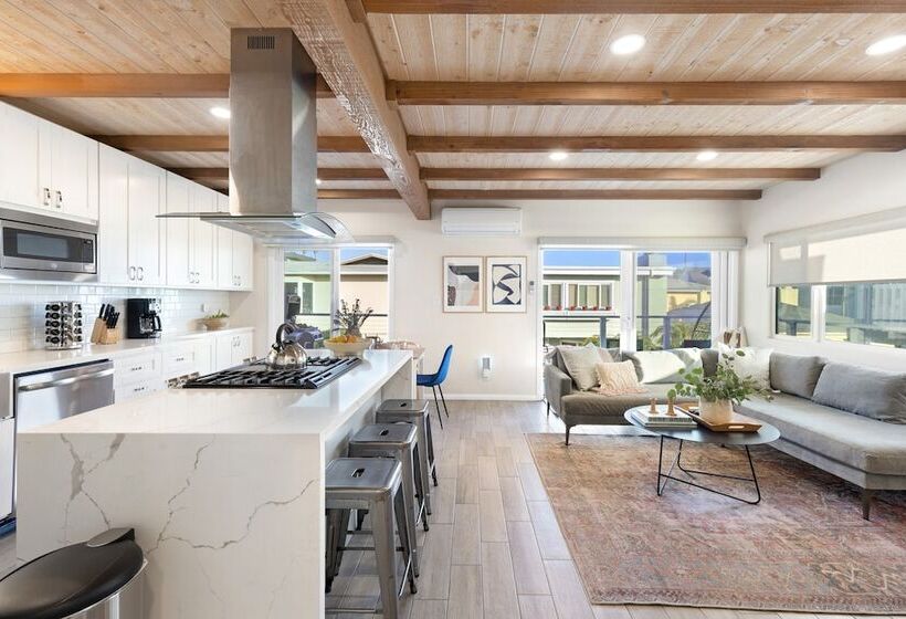 Mission Point 2 By Avantstay Mission Beach Home W Large Balcony Steps To Beach