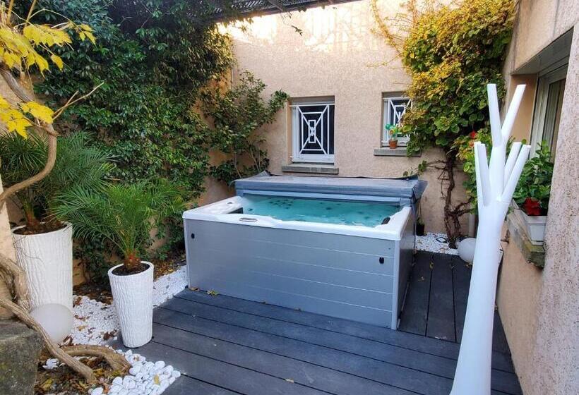 פנסיון Villa Josepha