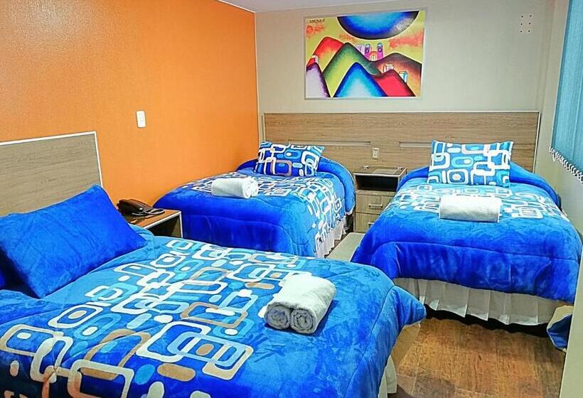 هاستل Hostal Naval