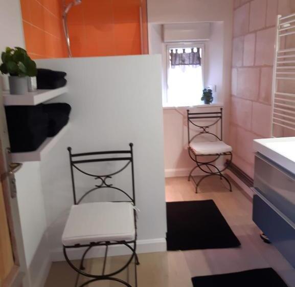 تختخواب و صبحانه Agréables Chambres D Hôtes Dans Maison Xviiie