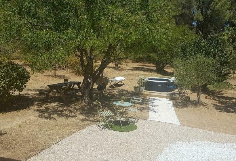 פנסיון Magnifique Cabanon Face Au Garlaban à Aubagne