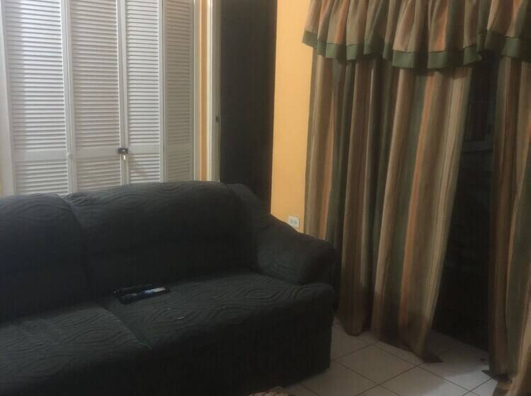 Finest Accommodation Renfrew Place 1 Bedroom Apt # 42 New Kgn 4  12 Renfrew Rd
