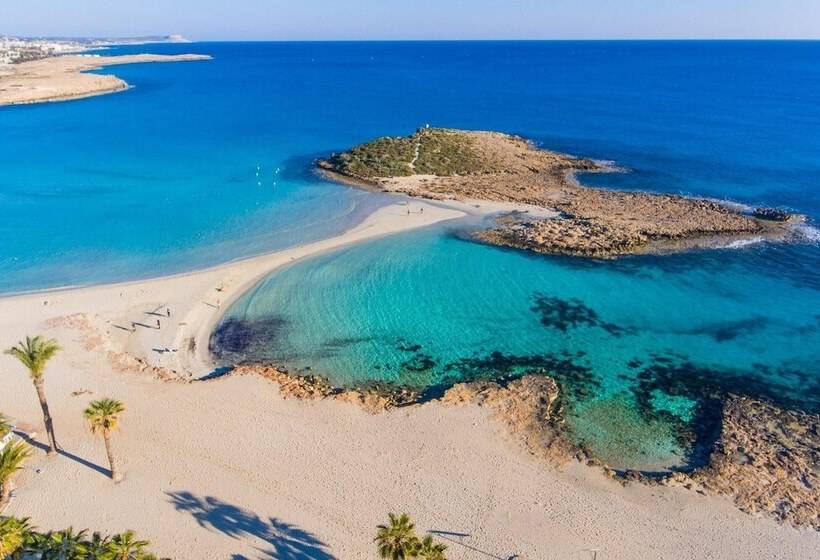 Villa Miracle In Paralimni