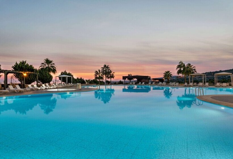 هتل Ramada Resort By Wyndham Kizkalesi