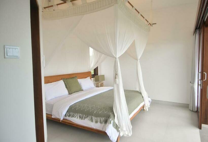 Bed and Breakfast Three Palms Surf & Stay Medewi
