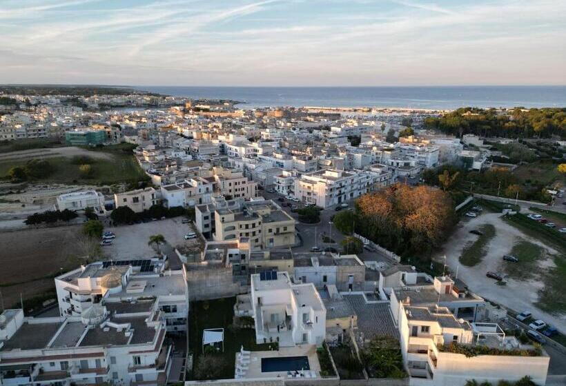 تختخواب و صبحانه Bluotranto
