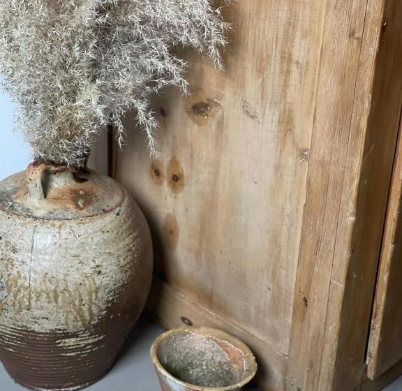 مبيت وإفطار Ostal 158