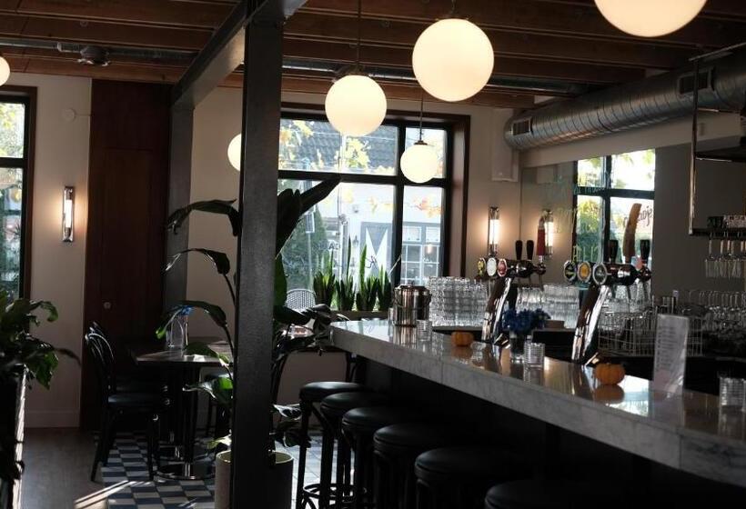 Hotel Café Koophandel