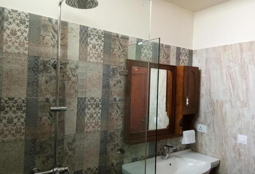 Hotel New Anand Palace